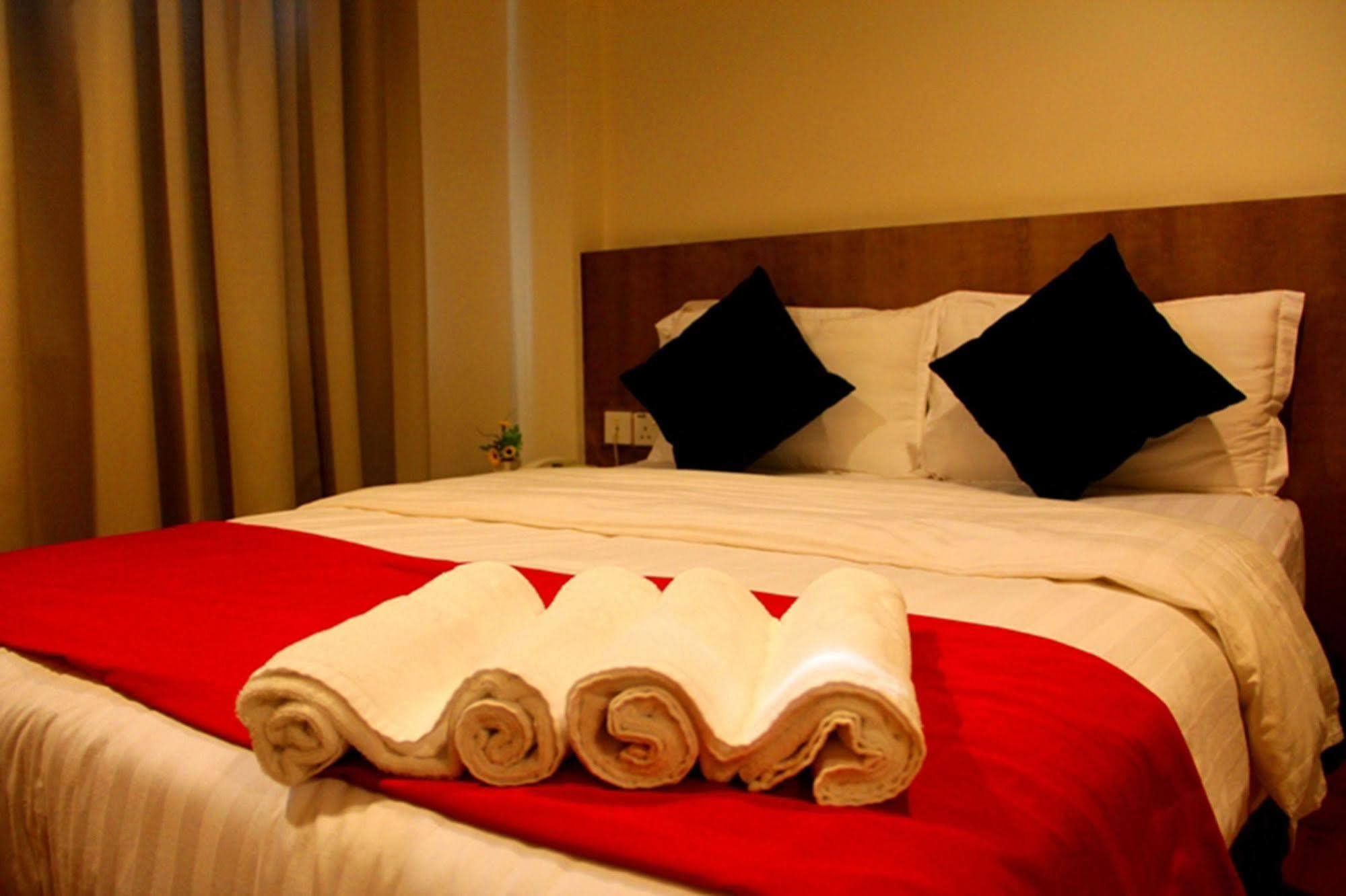 906 Hotel Melaka Raya Esterno foto